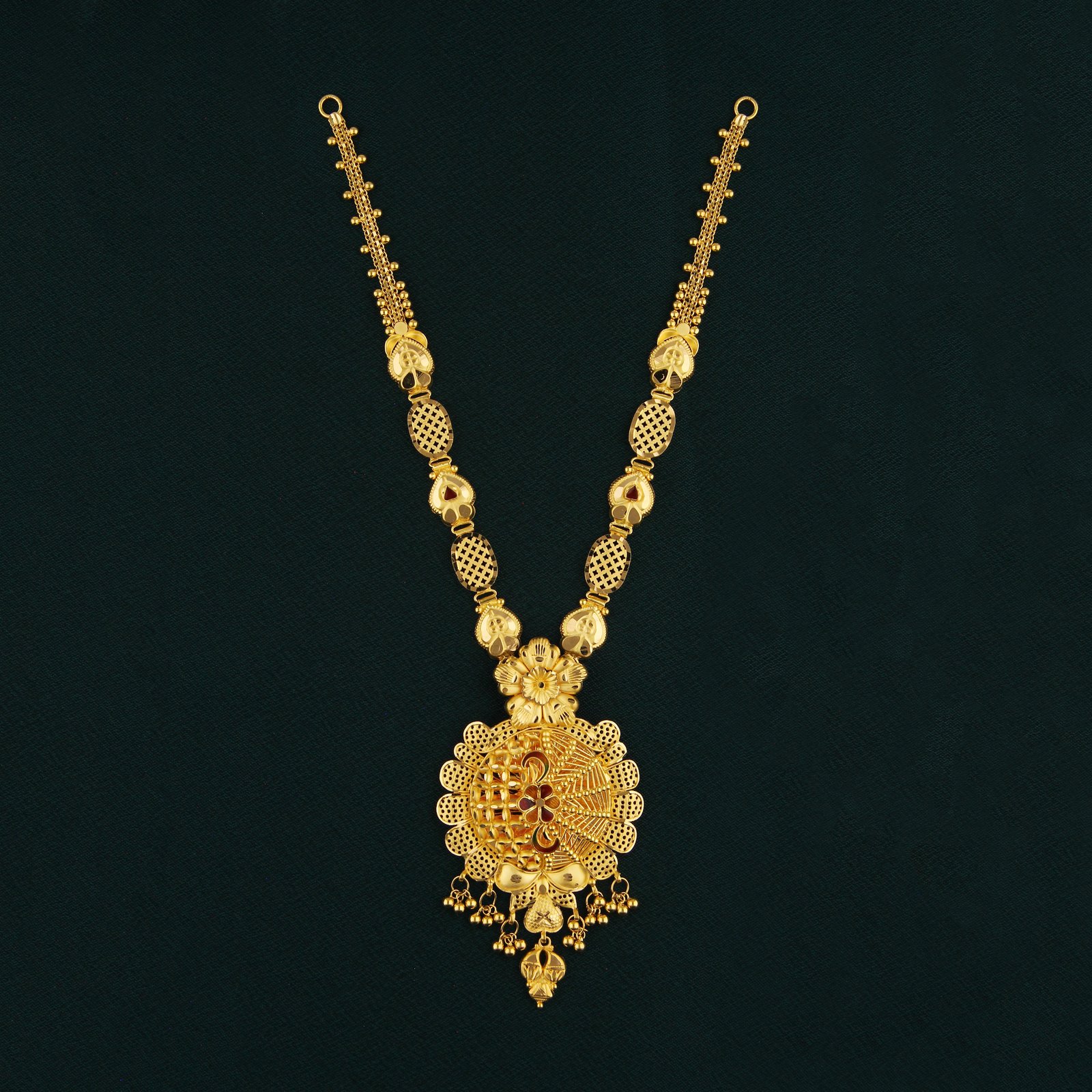FANCY NECKLACE